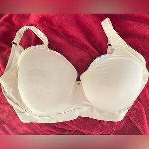 Beeezies Wirefree Bra size 42DDD Nude